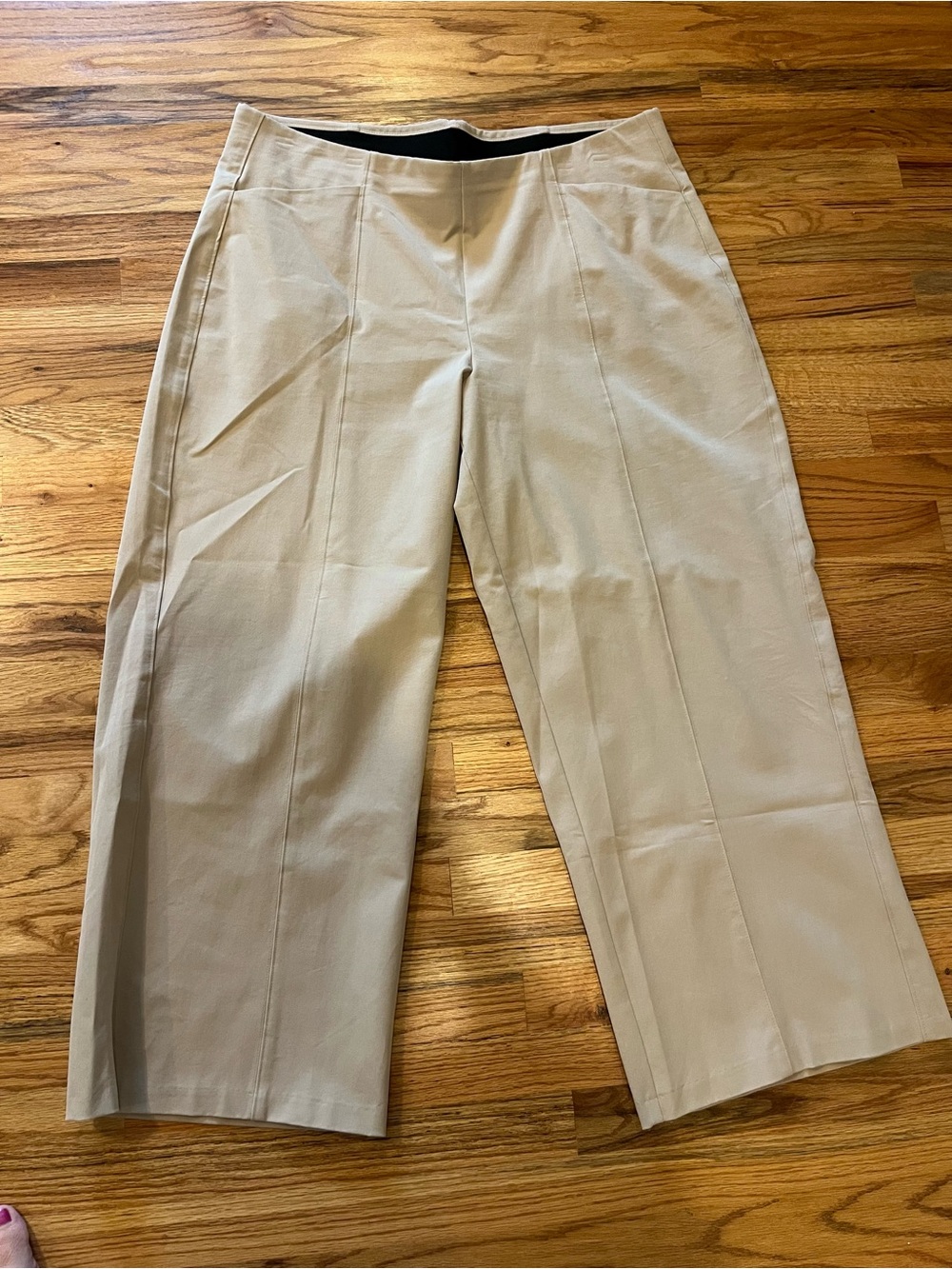 Old Navy Women’s Beige Khaki Wide-Leg Chinos